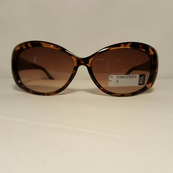 Fashion Sunglasses - Picture 4 of 4